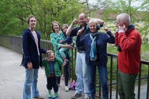 Kein Gespräch mehr möglich: Maria Klein-Schmeink und Ratsherr Carsten Peters mit Mitgliedern der BI gegen den Ausbau der B 51