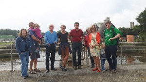 Grüne informieren sich in der Hauptkläranlage