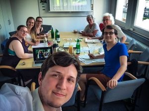 Julia Delvenne (hinten links) und Wilhelm Breitenbach (hinten rechts) im Kreis der Vorstandsmitglieder von B 90 / Die Grünen Münster (Foto: Stephan Orth)