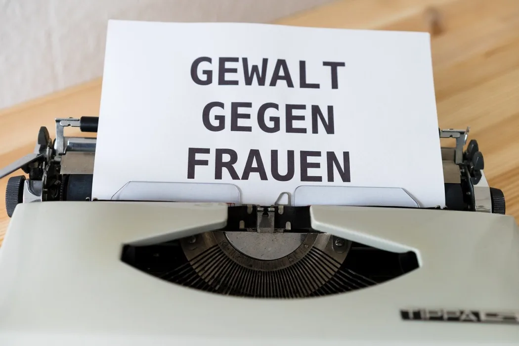Grüne: „Gewalt gegen Frauen ist keine typische Beziehungstat“